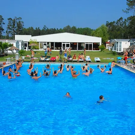 Charming House In Burinhosa, Pataias With Shared Pool 度假居 Burinhosa