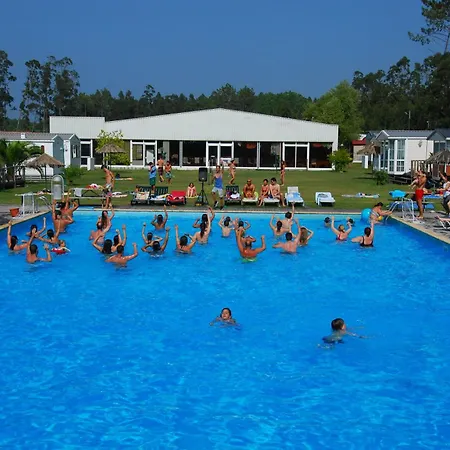 Σπίτι διακοπών Charming House In Burinhosa, Pataias With Shared Pool Burinhosa