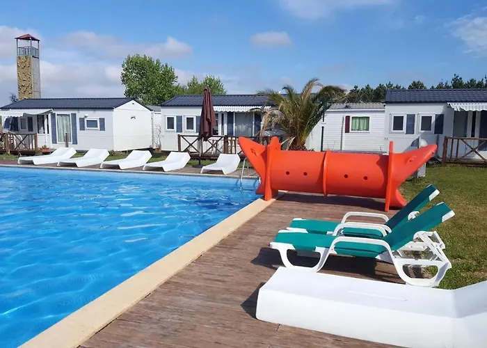 Ferienhaus Charming House In Burinhosa, Pataias With Shared Pool Burinhosa