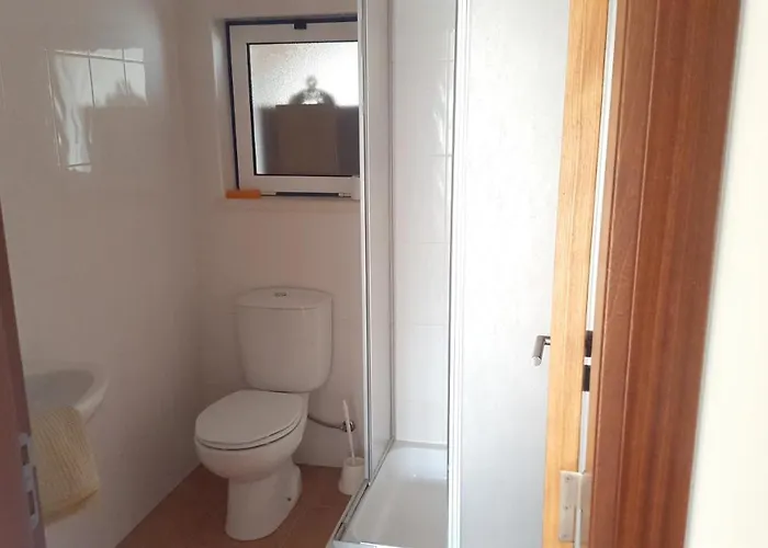 Charming House In Burinhosa, Pataias With Shared Pool Дом отдыха Burinhosa